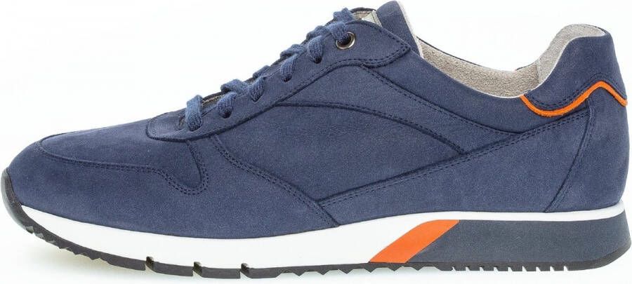 Pius Gabor Sneakers in een modieuze materialenmix