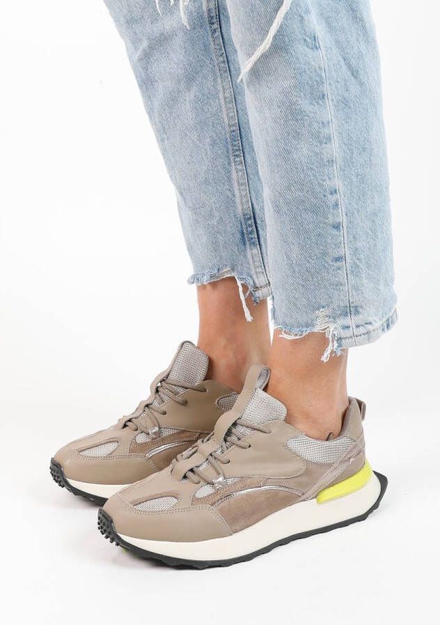 Sacha Dames Taupe leren sneakers met limegroen detail