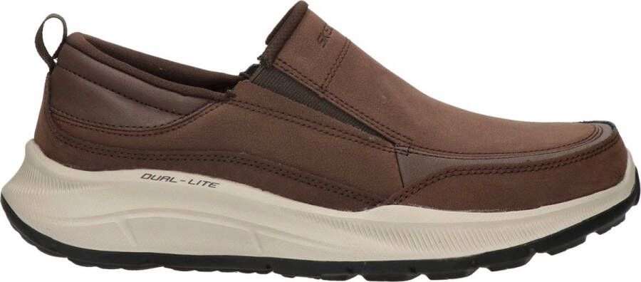 Skechers Equalizer 5.0 Harvey 232517-CHOC Mannen Bruin Sneakers Sportschoenen