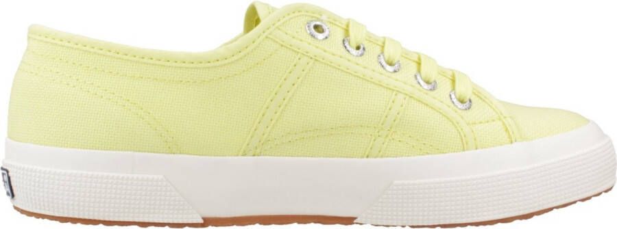 Superga Witte Canvas Sneakers voor Vrouwen Yellow Dames