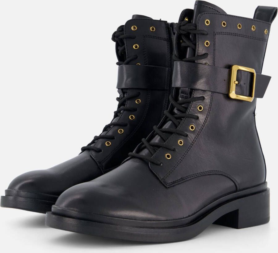 Tamaris Zwarte leren veterschoenen met gouden details Black Dames