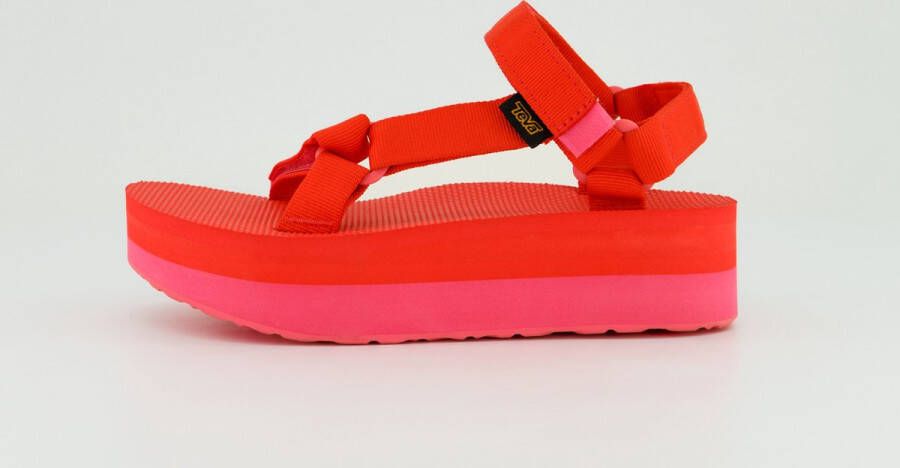 Teva Flatform Universal Platform sandalen de pasvorm kan afzonderlijk worden aangepast