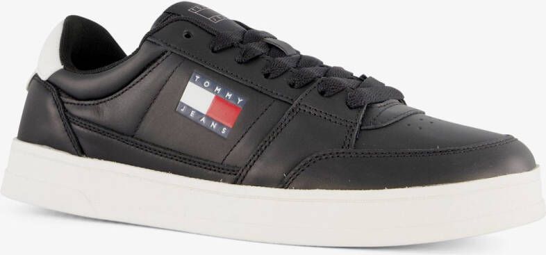 TOMMY JEANS Plateausneakers TJM THE GREENWICH NEW ESS vrijetijdsschoen lage schoen veterschoen in basket-style