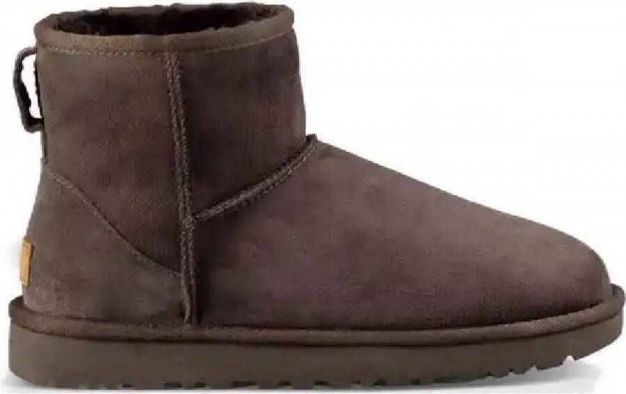 UGG CLASSIC MINI II W Volwassenen Gevoerde laarzen Kleur Bruin