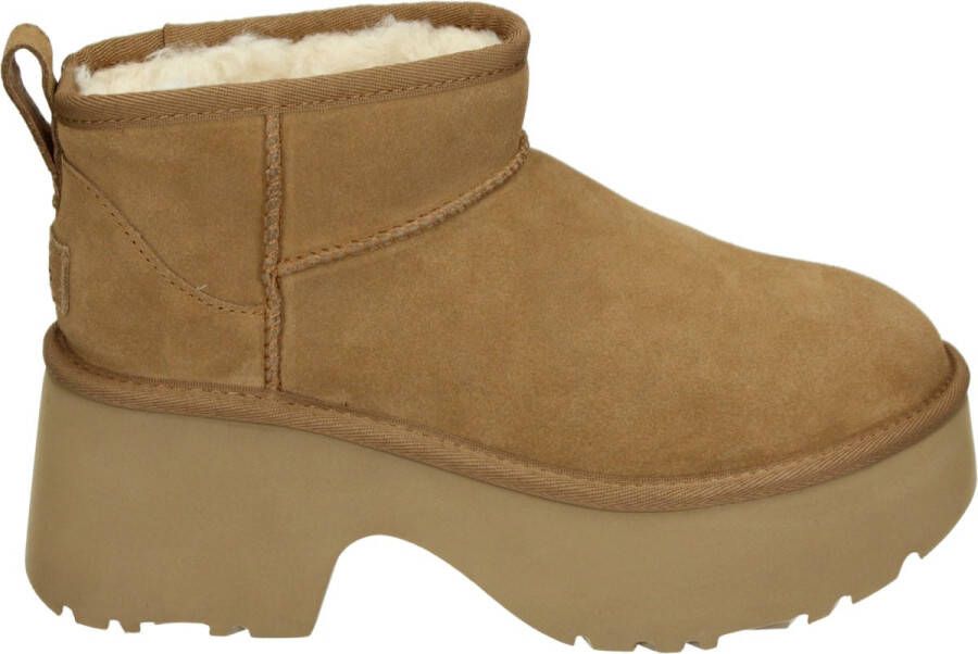 UGG CLASSIC ULTRA MINI NEW HEIGHTS Gevoerde laarzenSnowbootsDames laarzen Cognac