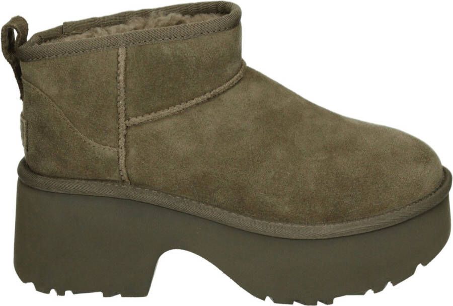 UGG CLASSIC ULTRA MINI NEW HEIGHTS Gevoerde laarzenSnowbootsDames laarzen Taupe