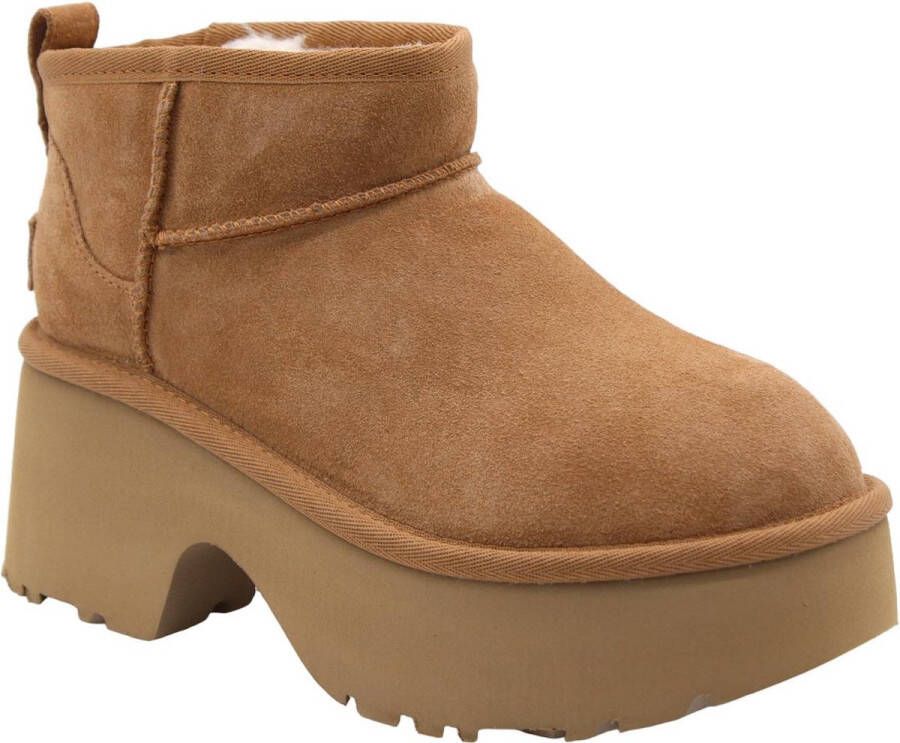 UGG CLASSIC ULTRA MINI NEW HEIGHTS Gevoerde laarzenSnowbootsDames laarzen Cognac