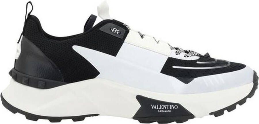 Valentino Garavani Leren Sneakers Met Iconische Details