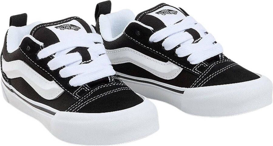 Vans JN Knu Skool Skate in zwart formaten: 38.5