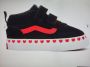 VANS Ward Mid V Novelty sneakers met hartjesprint zwart rood - Thumbnail 2