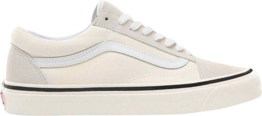 Vans Tijdloze stijl en comfort: Old Skool 36D sneakers in ecru Beige