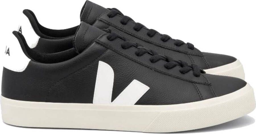 Veja sneakers best sale black and white