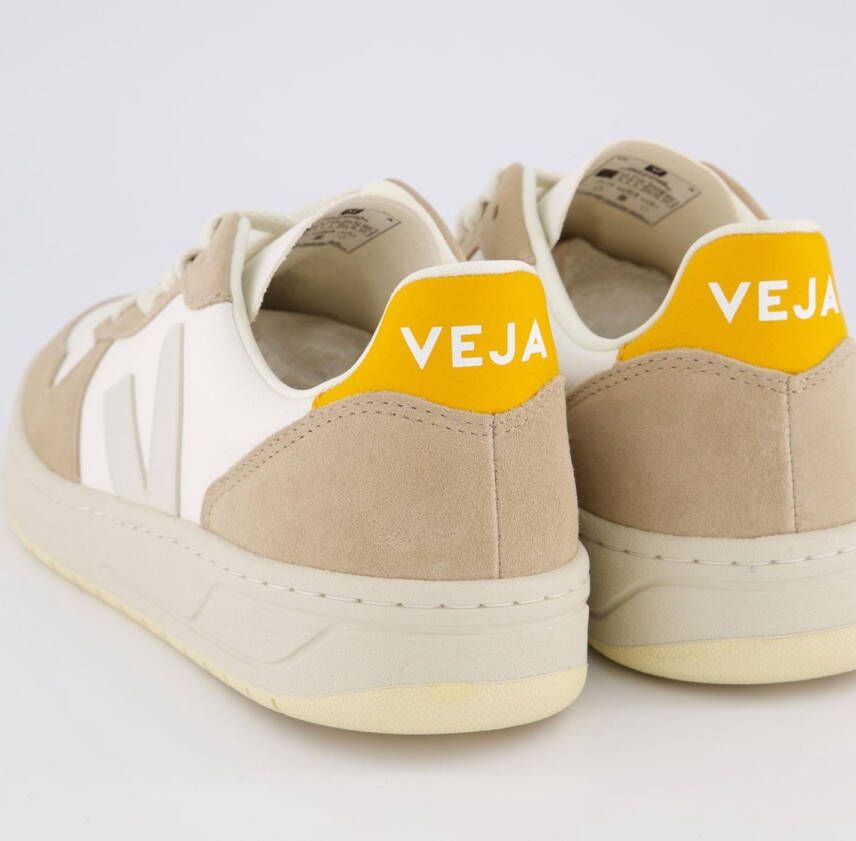 Veja Stijlvolle en duurzame synthetische sneakers Beige Dames