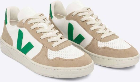 Veja Schoenen Groen V-10 sneakers groen