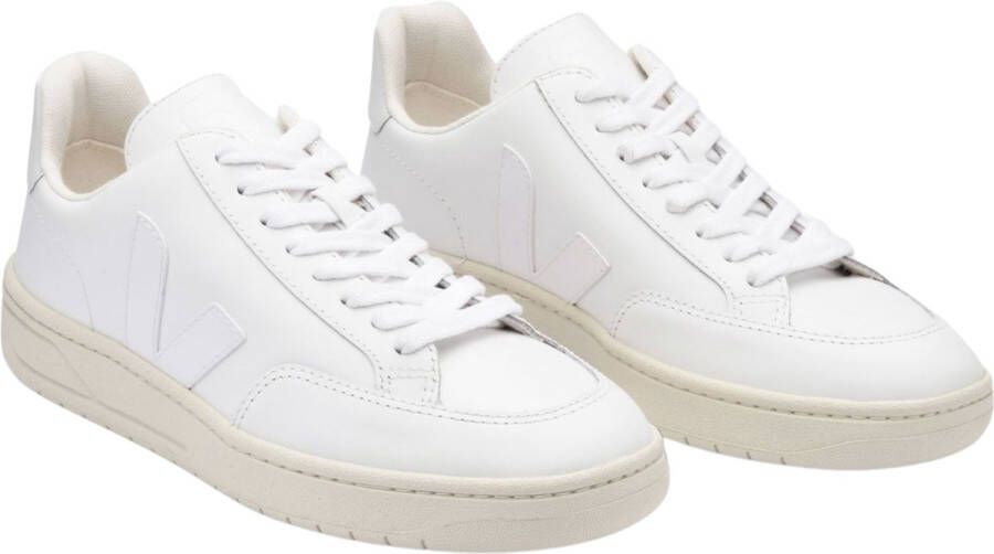 Veja Witte Leren Sneakers Logo Rubberen Zool White