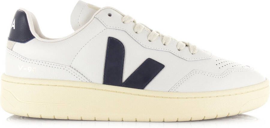 Veja Chromevrije leren sneakers met geperforeerde neusdoos White