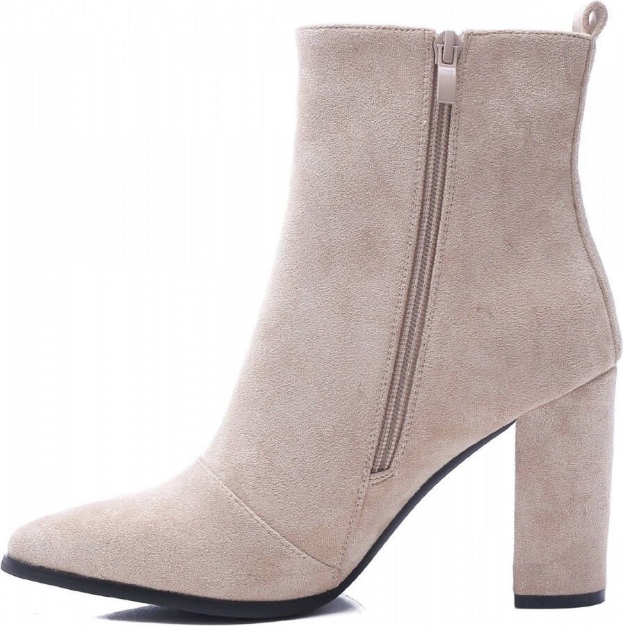 Weloveshoes ® Enkellaarsjes Suedine Beige