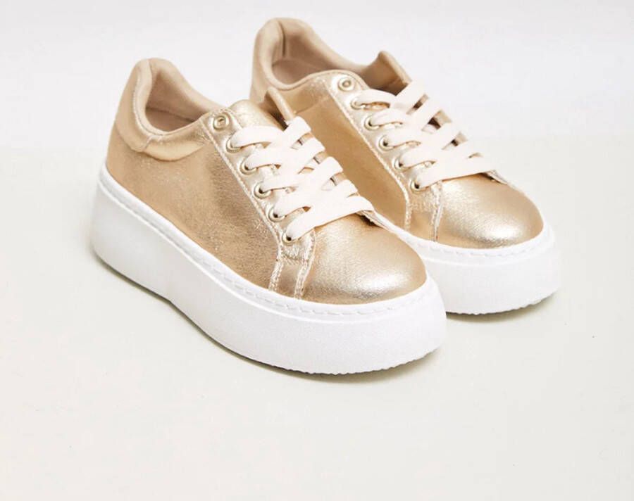 Weloveshoes SmileFavorites Dames Sneakers Goud Imitatieleer