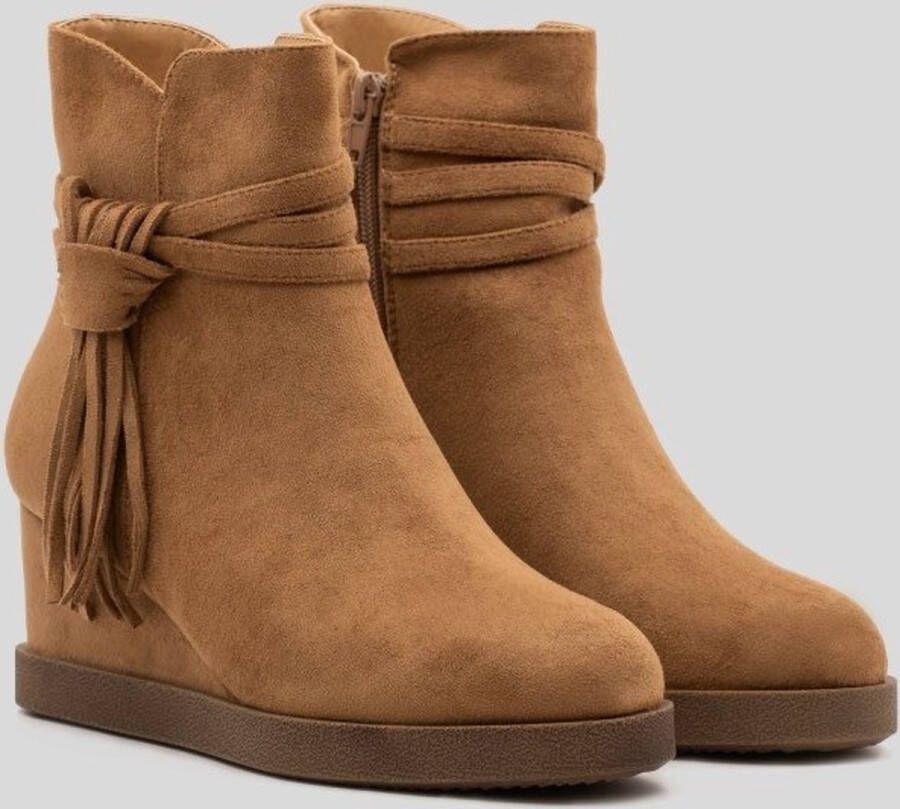 Weloveshoes SmileFavorites Enkellaarzen Suedine Camel