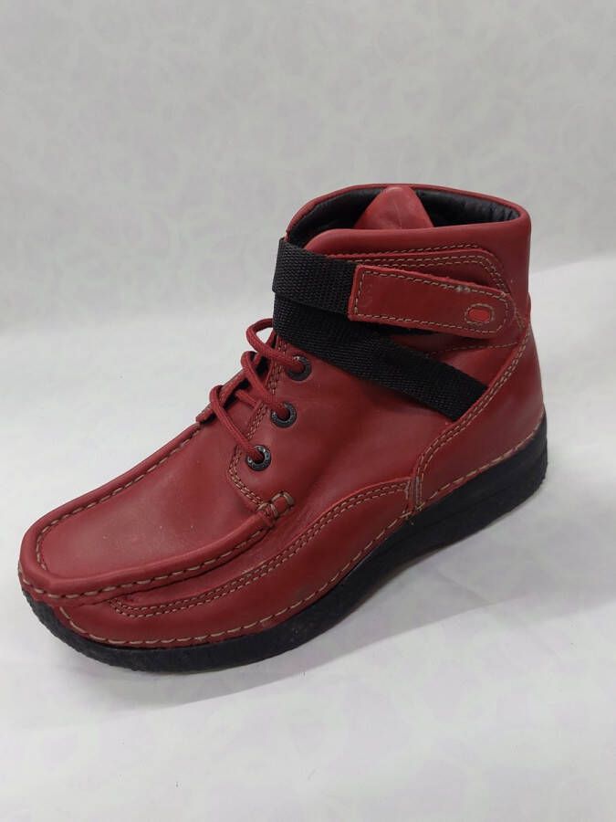 Wolky 6215 Cross veterschoenen met klittenband rood