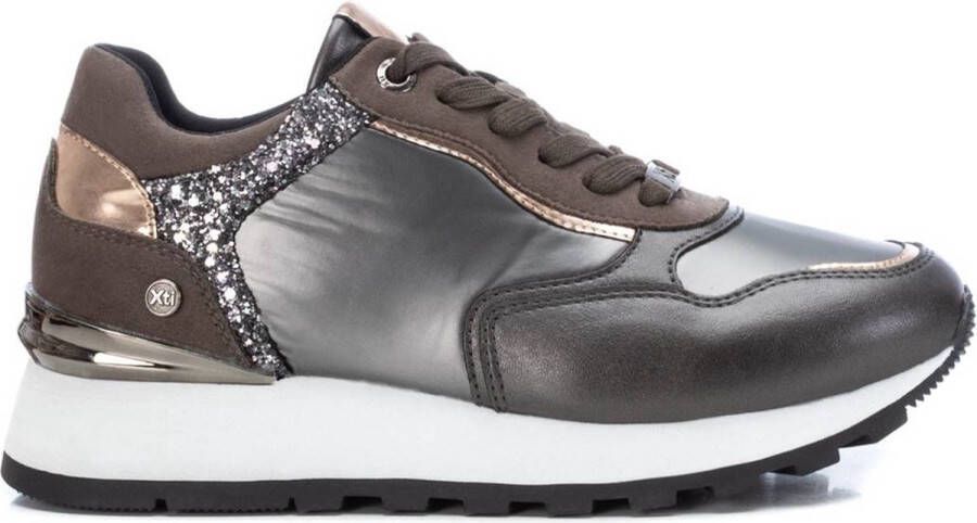 XTI Stijlvolle Sneakers voor Moderne Vrouwen Gray Dames