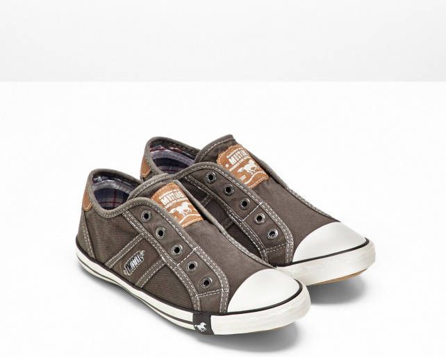 Betuttelen bevel Berouw Mustang Shoes Slip-on sneakers mooi kleurenpalet - Schoenen.nl