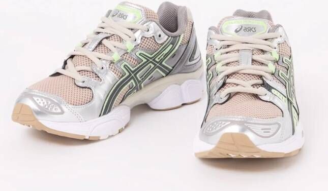 ASICS Gel-Nimbus 9 sneaker met mesh en metallic details