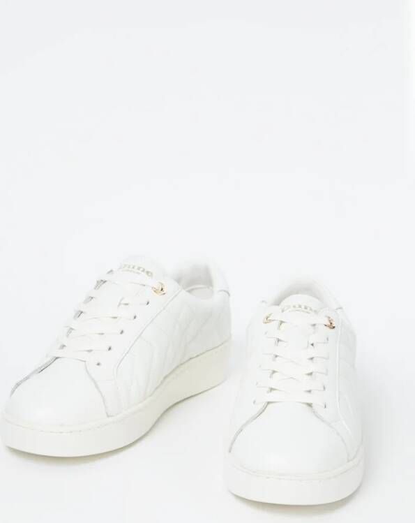 Dune London Egent sneaker van leer met quilt patroon