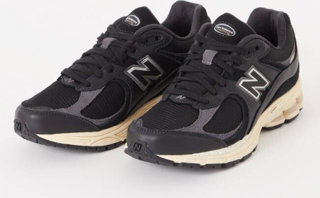 New Balance 2002R sneaker van mesh met leren details