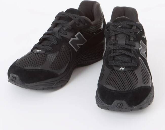 New Balance 2002R sneaker van suède met mesh details