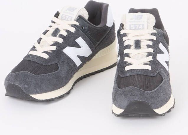 New Balance 574 sneaker van suède met mesh details