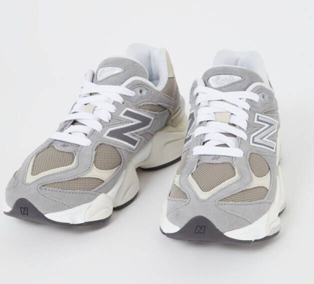 New Balance 9060 sneaker met mesh details