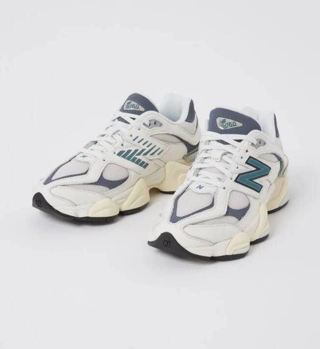 New Balance 9060 sneaker met mesh details