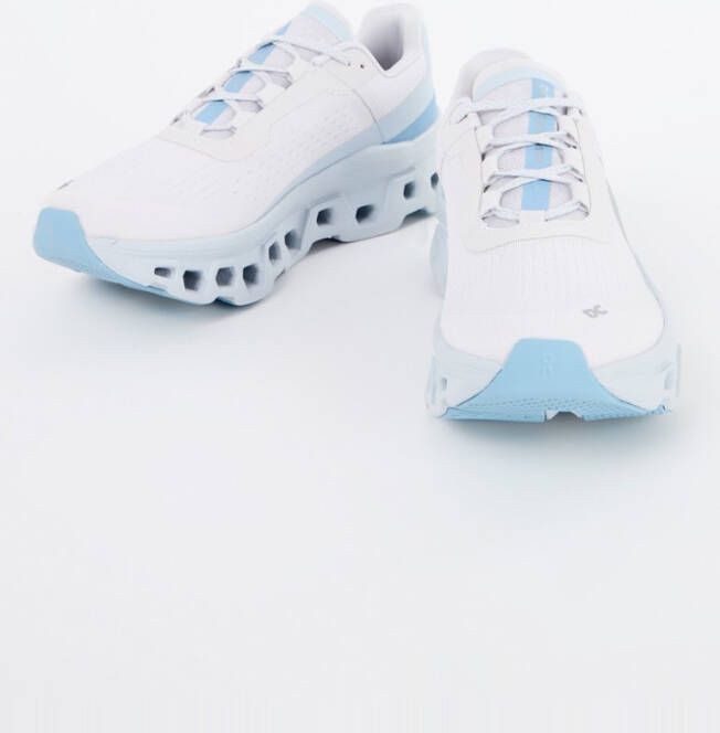 On Cloudm ster sneaker met mesh details