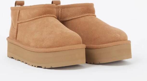 Ugg Classic Ultra Mini Platform enkellaarsje van suède