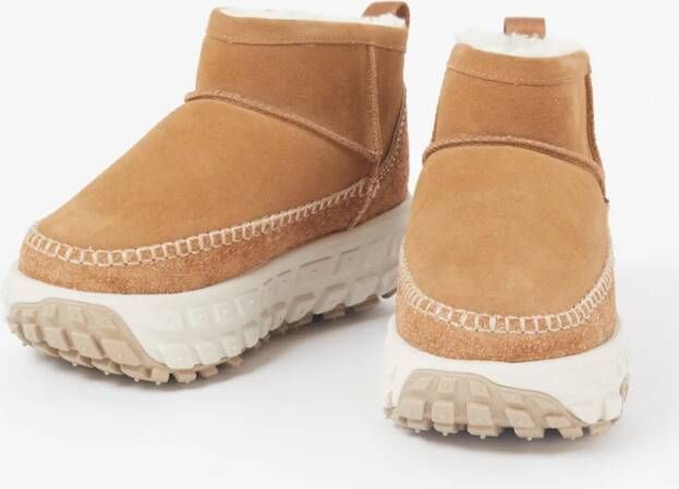 Ugg Venture Daze Ultra Mini enkellaarsje van suède