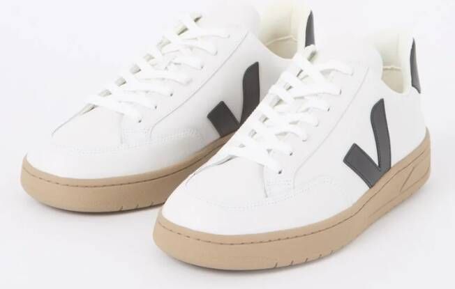 Veja V-12 sneaker van leer