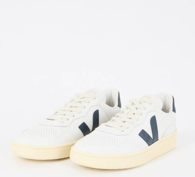 Veja V-90 sneaker van leer