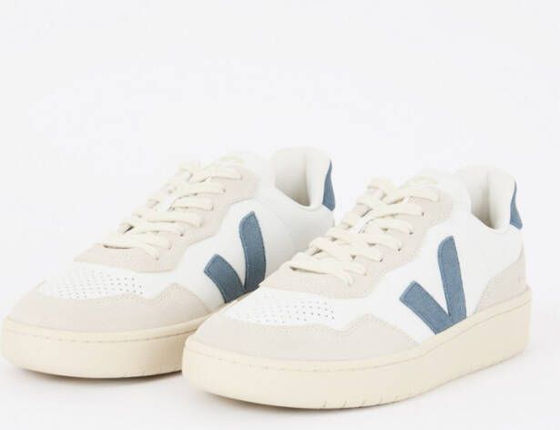 Veja V-90 sneaker van leer met suède details