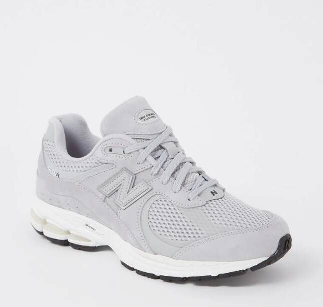 New Balance 2002R sneaker van suède met mesh details