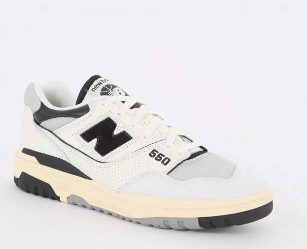 New Balance 550 sneaker van leer met mesh details