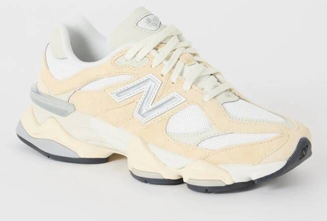 New Balance 9060 sneaker met suède details