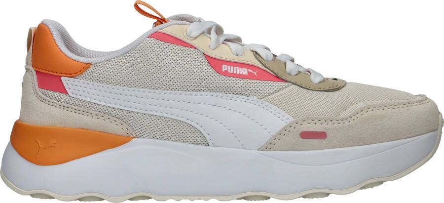 Puma Runtamed Platform Sneakers Dames Beige