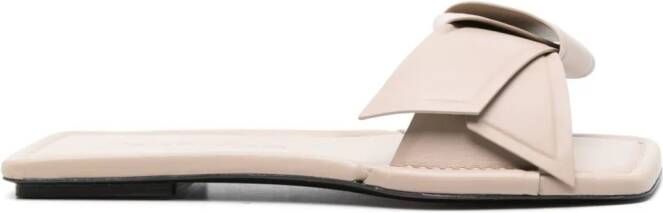 Acne Studios Musubi leren sandalen Beige