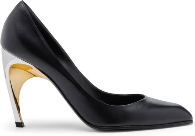 Alexander McQueen 95 mm Armadillo pumps Zwart