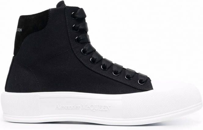 Alexander McQueen Sneakers met chunky zool Zwart