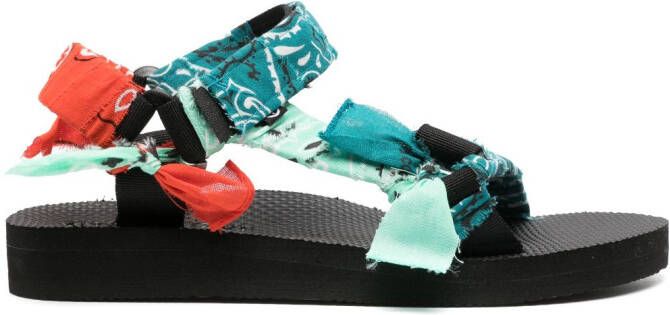 Arizona Love Trekky sandalen met bandanaprint Blauw