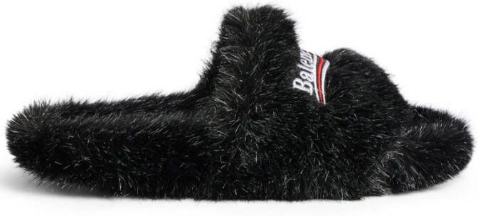 Balenciaga Slippers met geborduurd logo Zwart