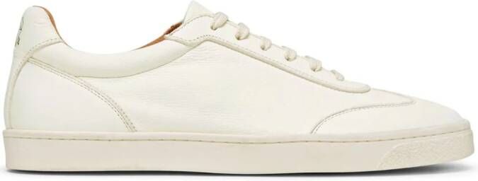 Brunello Cucinelli Low-top sneakers met logoprint en vlakken Wit