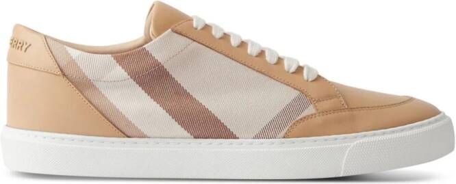 Burberry Geruite sneakers Beige